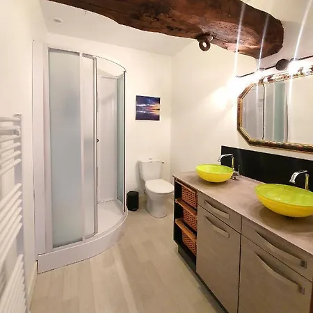 Prive, Foret, Calme Absolu Dans Un Confort * Saint-Estephe (Dordogne)